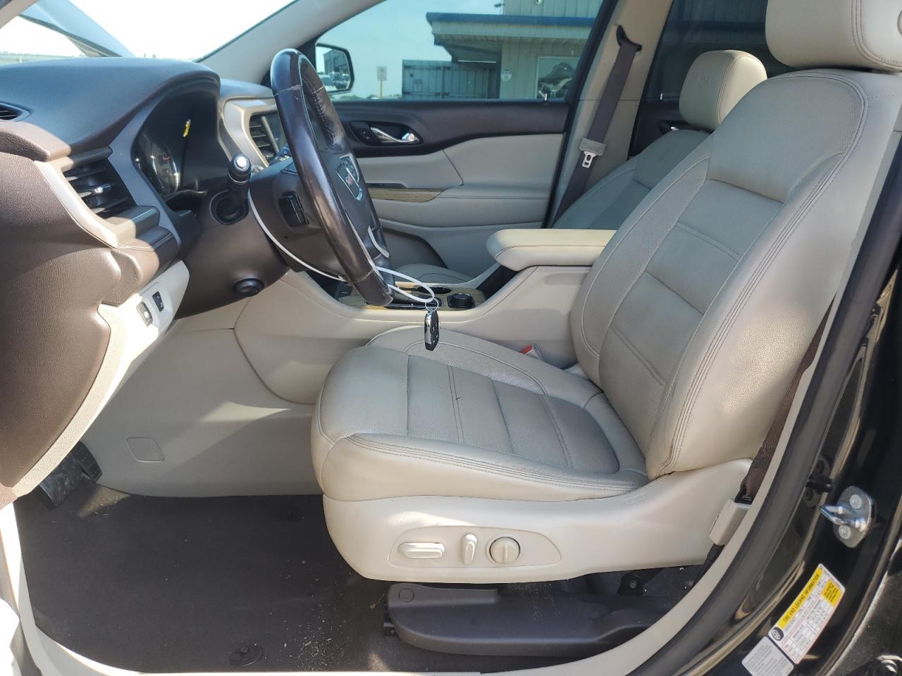 2017 GMC Acadia Denali - Фото 7