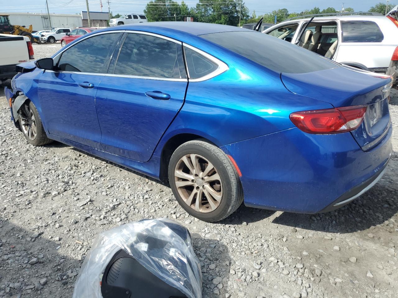 2015 Chrysler 200 Limited - Image 2