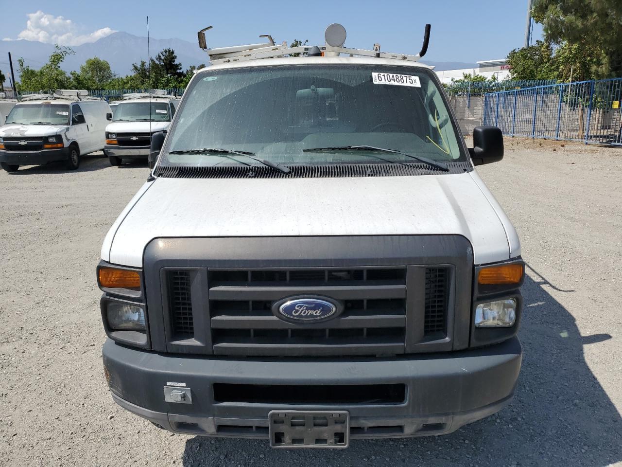 2010 Ford Econoline E250 Van - Фото 5