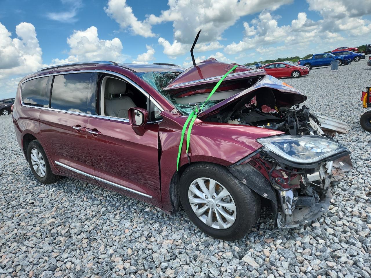 2018 Chrysler Pacifica Touring L Plus - Image 4