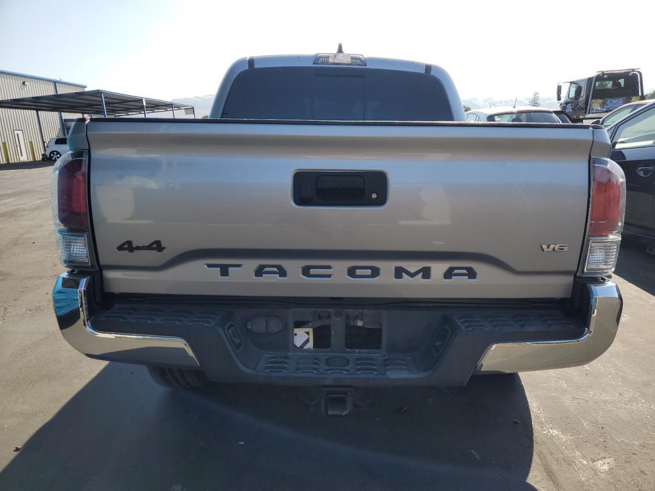 2020 Toyota Tacoma Double Cab - Фото 6
