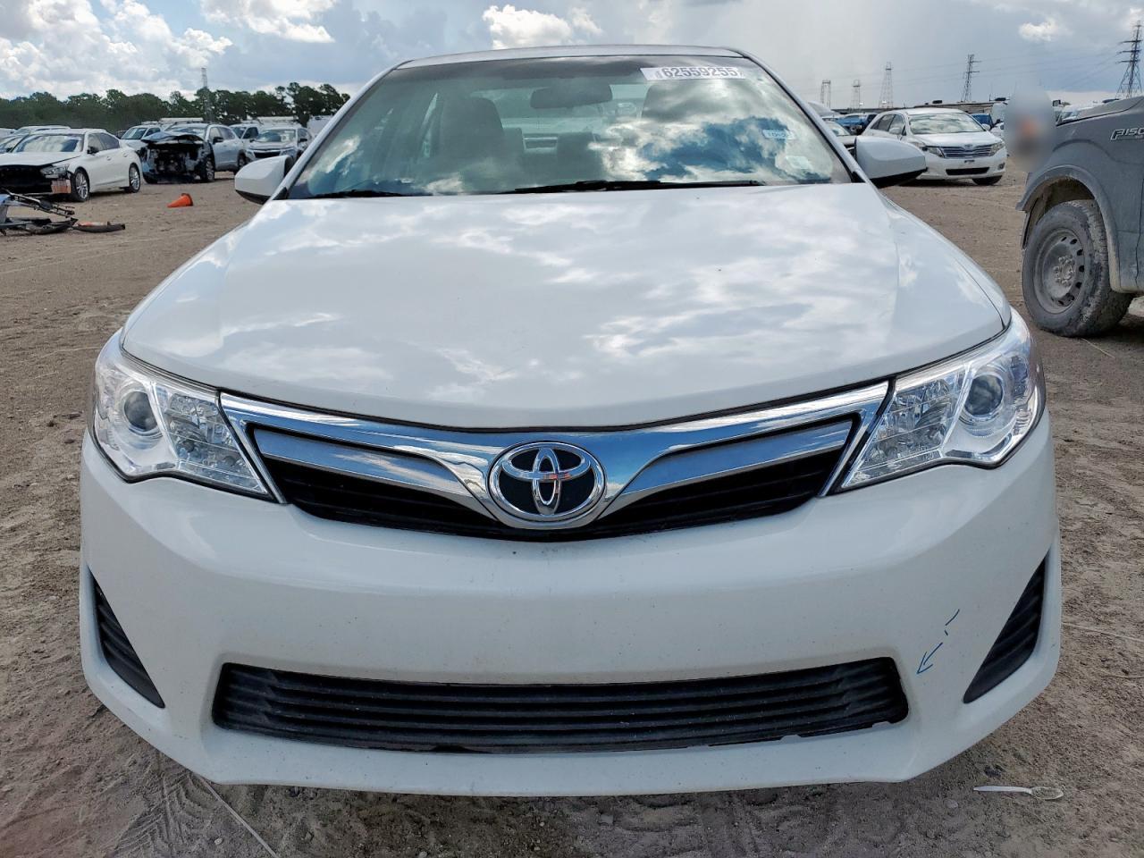 2012 Toyota Camry Base - Фото 5