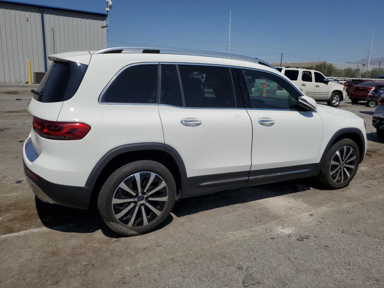 2022 Mercedes-Benz Glb 250 - Фото 3
