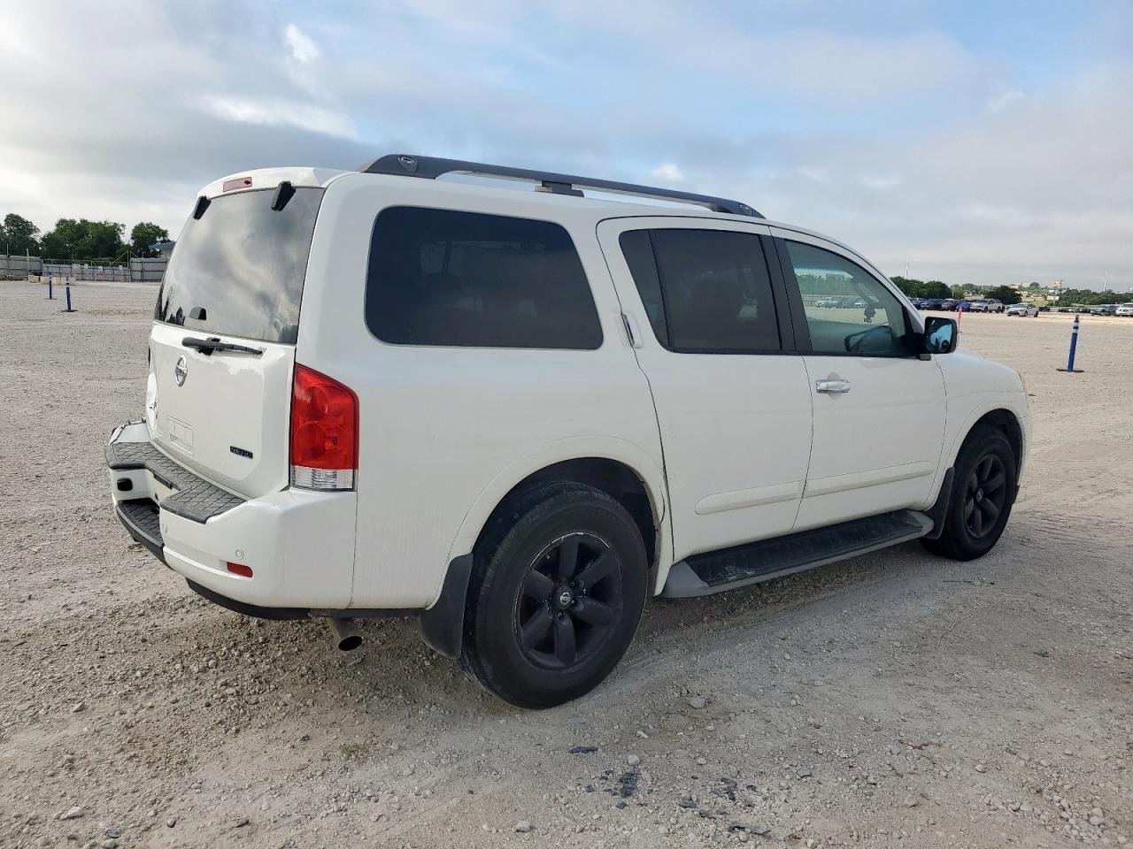 2011 Nissan Armada Sv - Фото 3