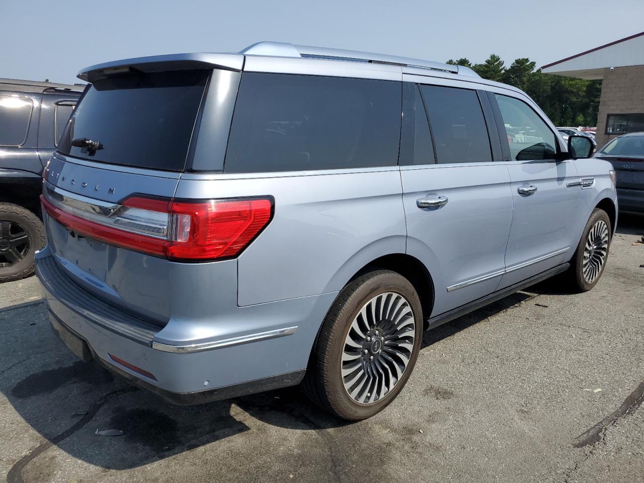 2019 Lincoln Navigator Black Label - Фото 3