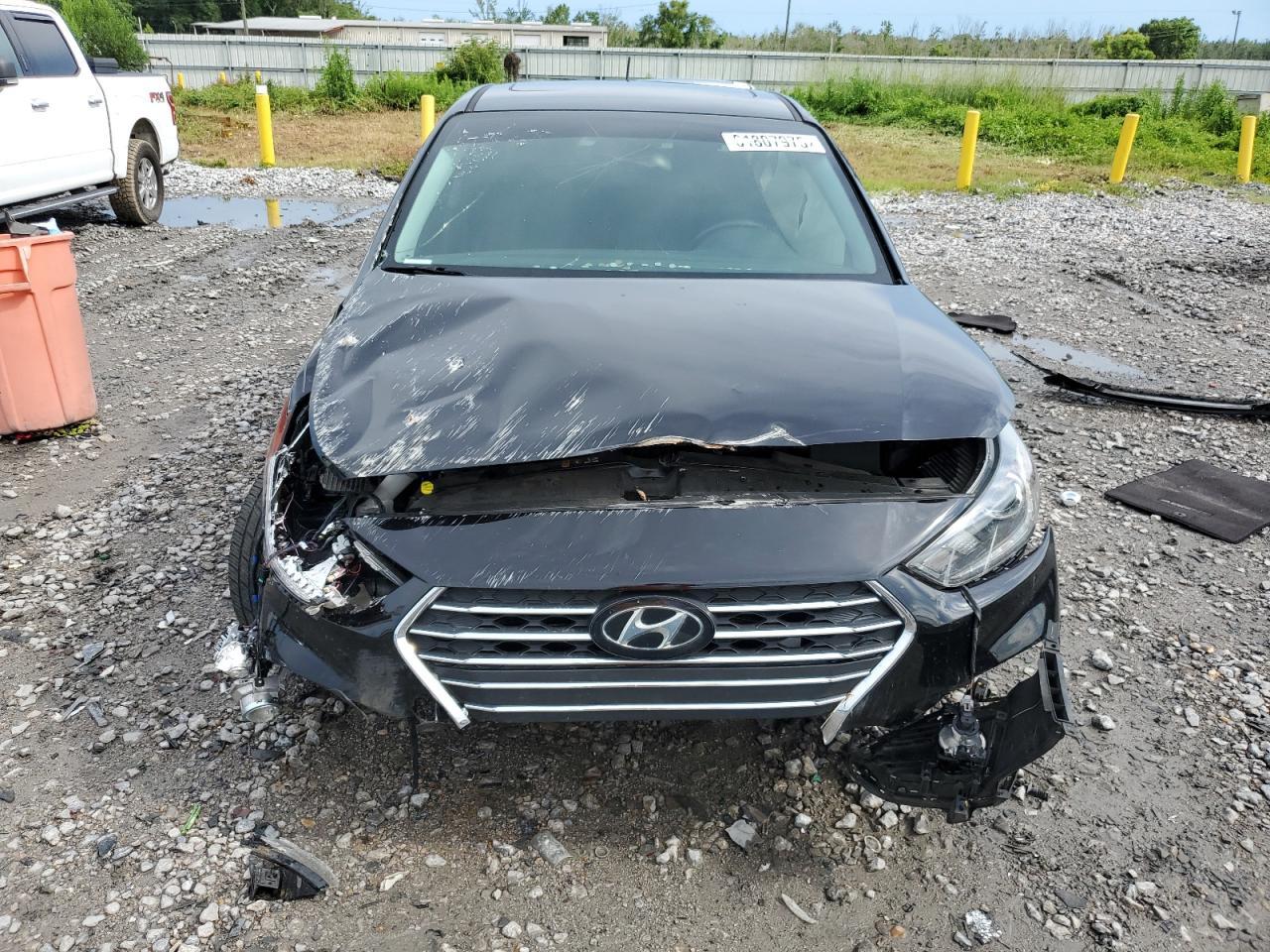 2021 Hyundai Accent Limited - Image 5