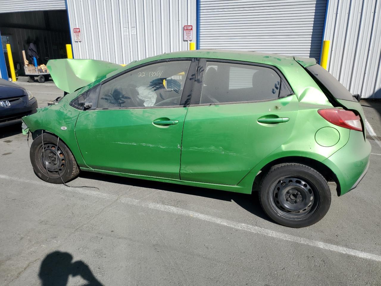 2012 Mazda Mazda2 - Фото 2