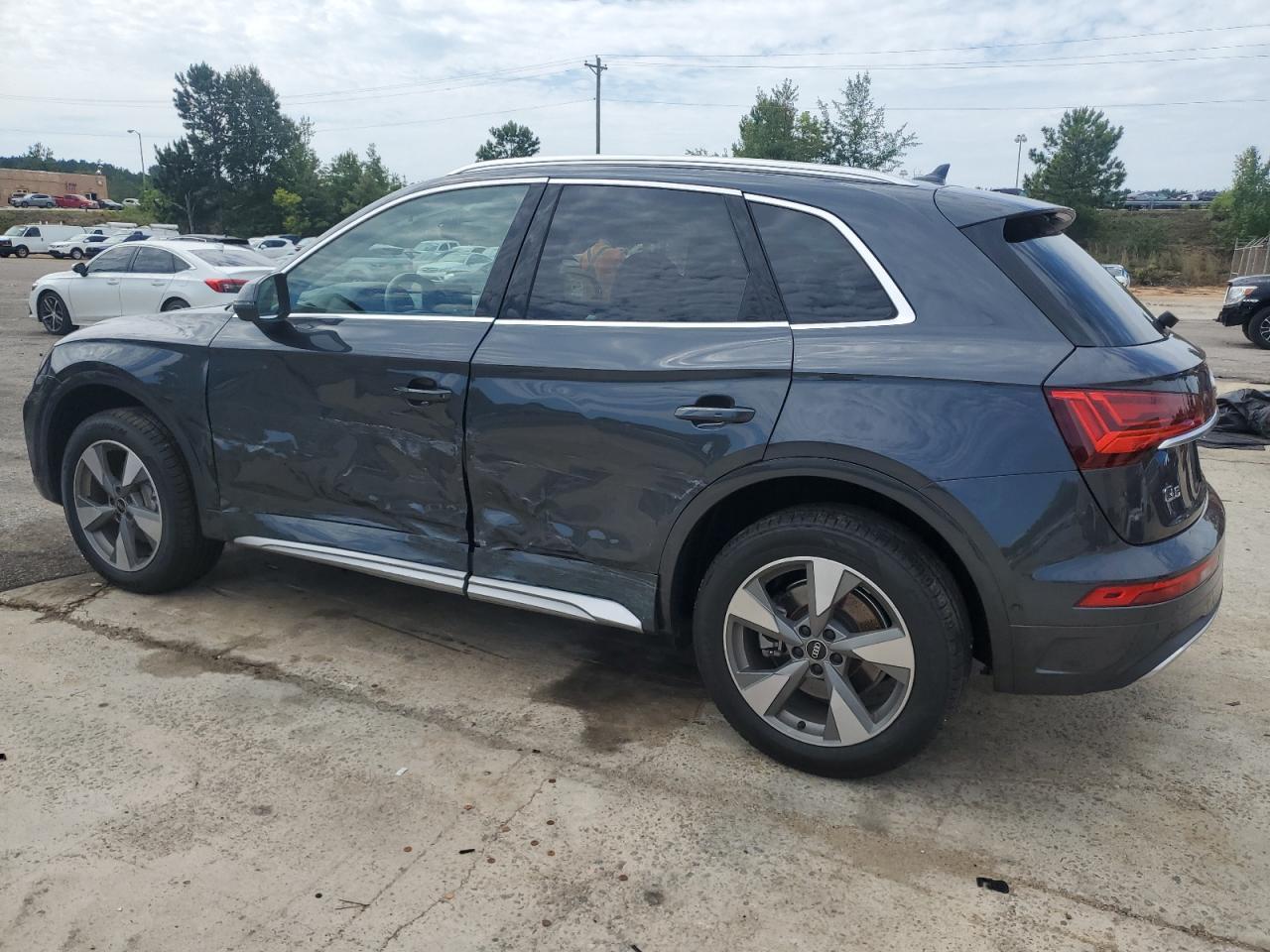 2023 Audi Q5 Prestige 40 - Image 2