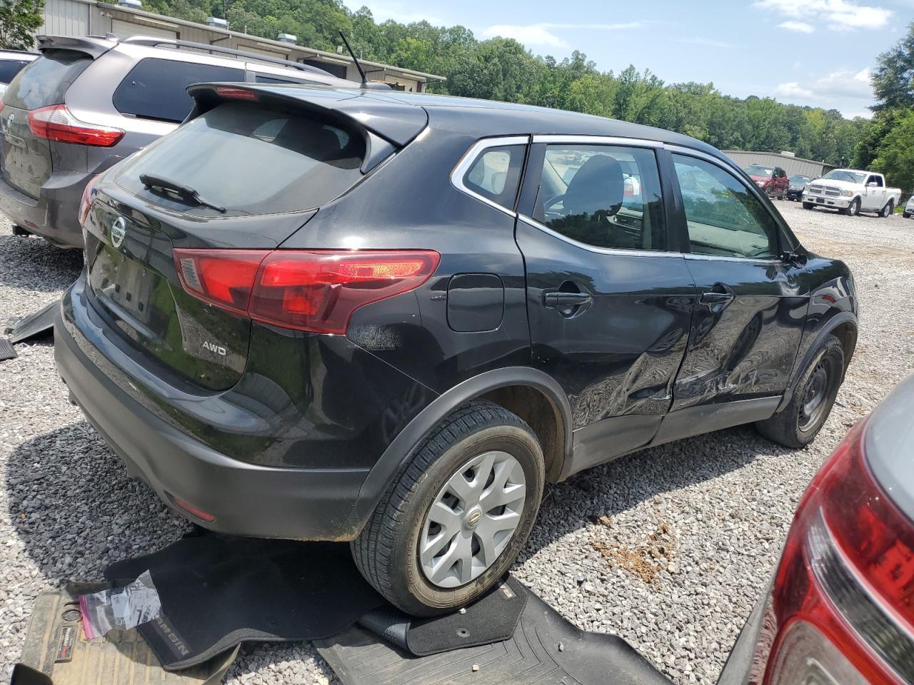 2018 Nissan Rogue Sport S - Фото 3