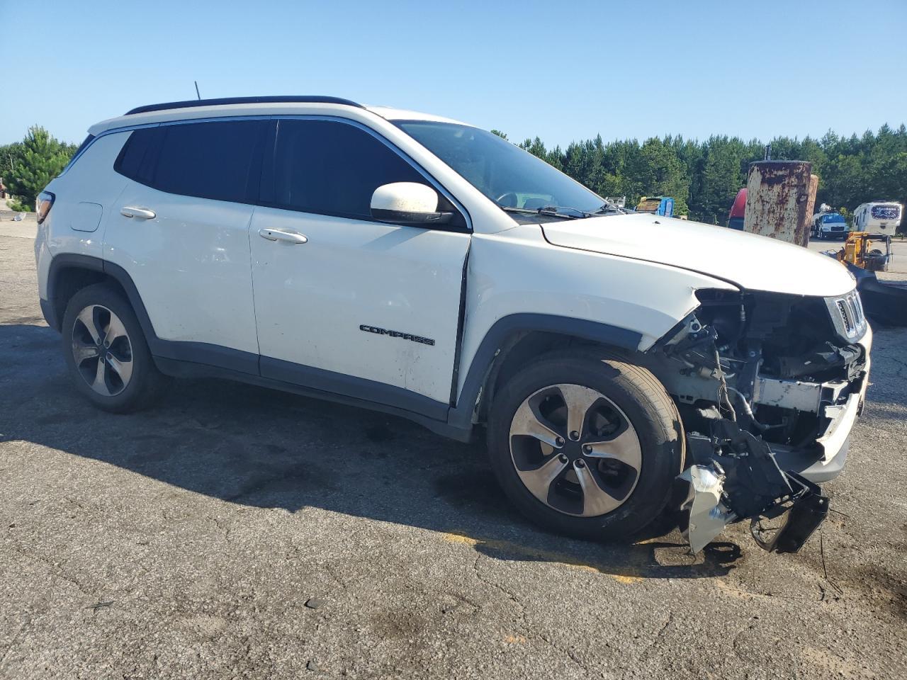 2018 Jeep Compass Latitude - Image 4