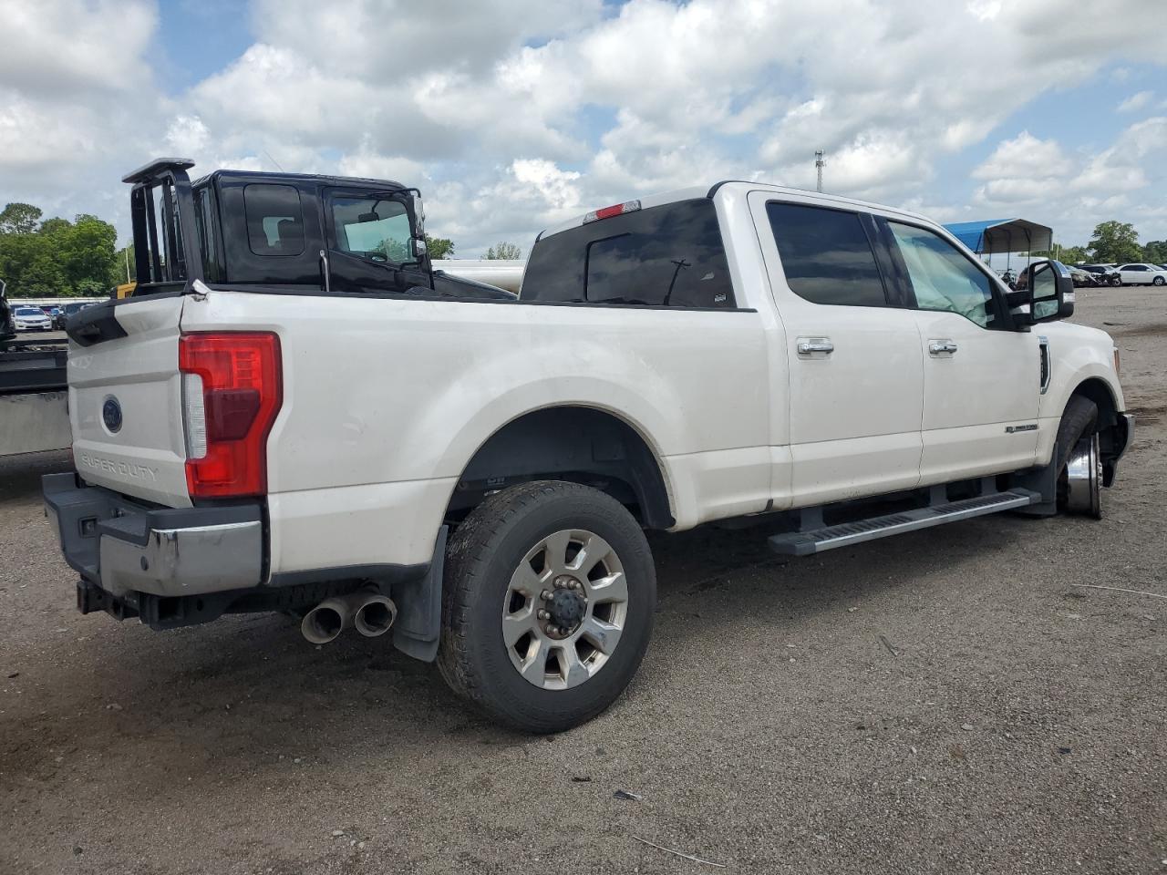 2019 Ford F250 Super Duty - Фото 3