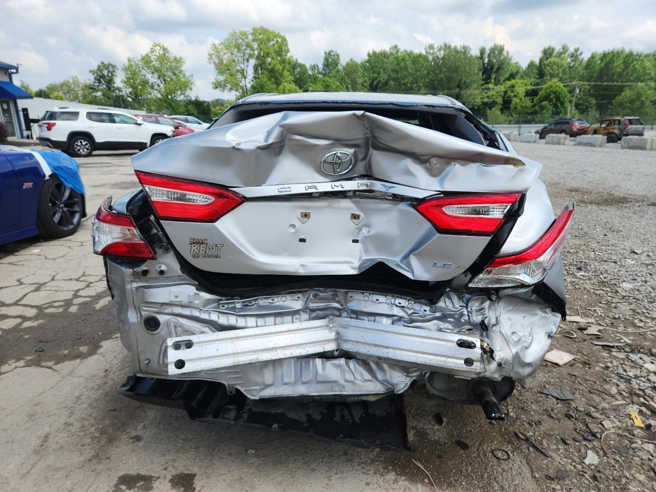 2018 Toyota Camry L - Фото 6
