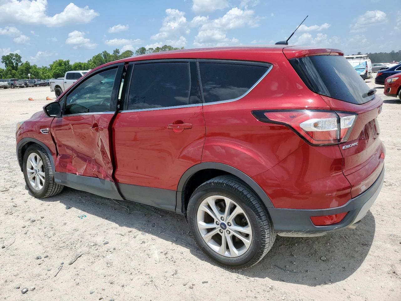2017 Ford Escape Se - Фото 2