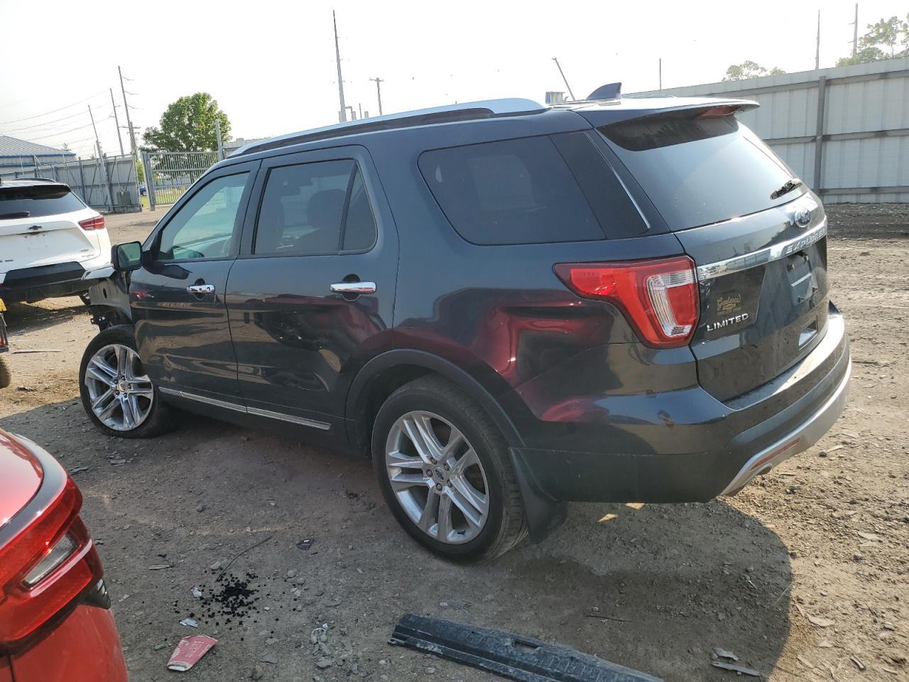 2017 Ford Explorer Limited - Image 2