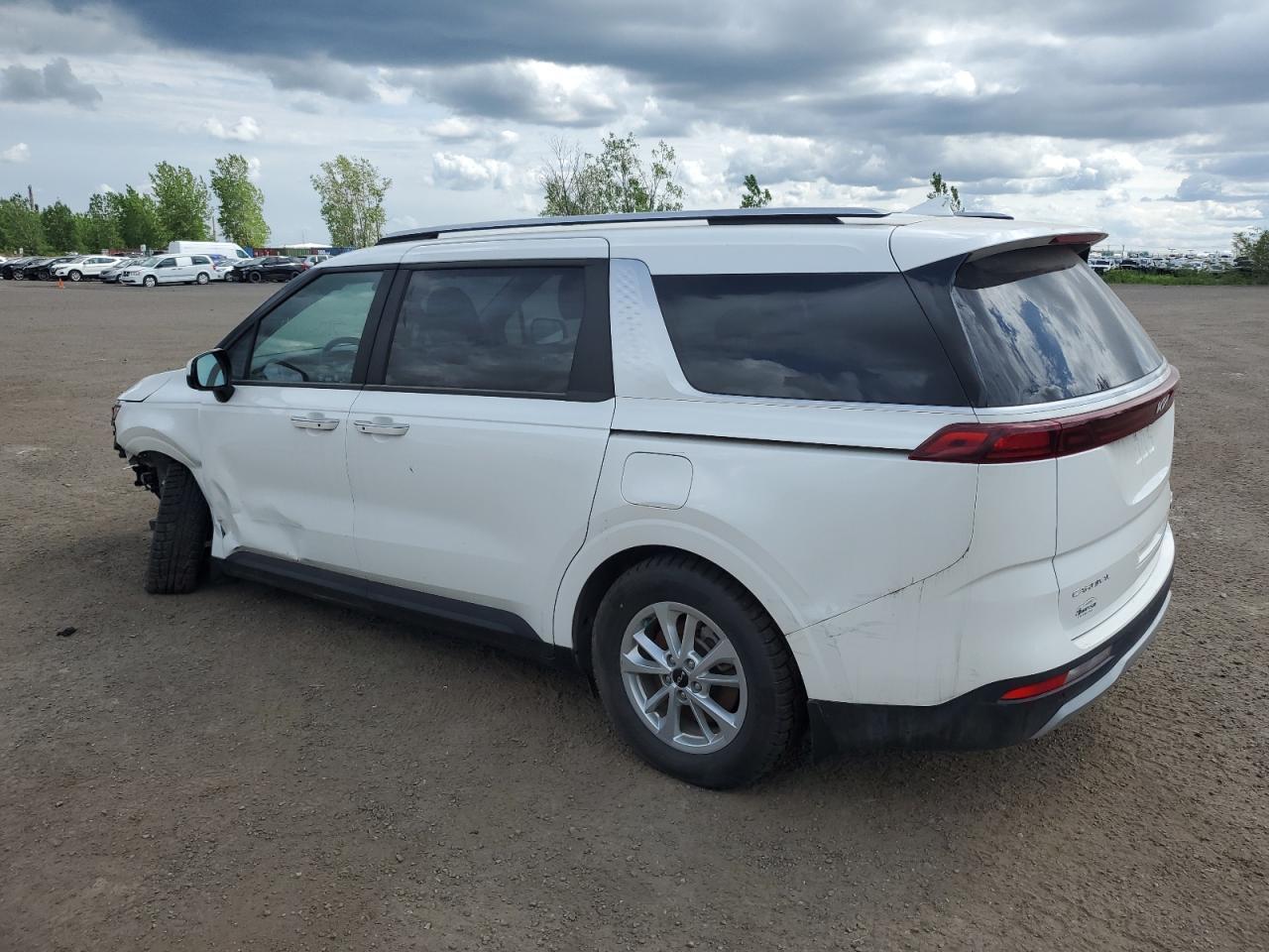 2024 Kia Carnival Lx - Image 2