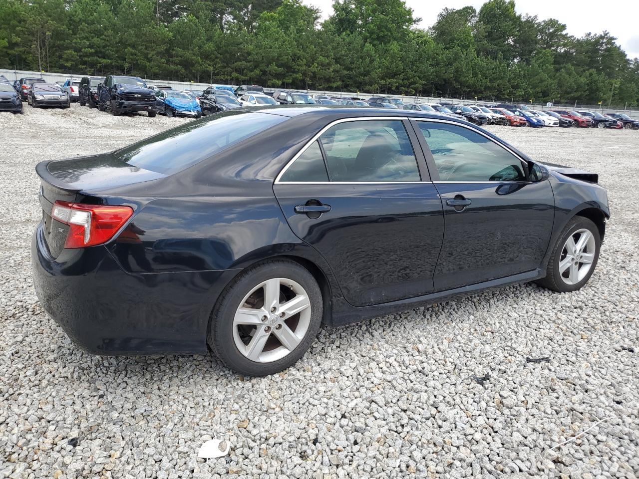 2014 Toyota Camry L - Image 3