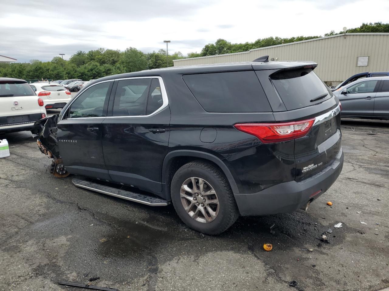 2018 Chevrolet Traverse Ls - Фото 2