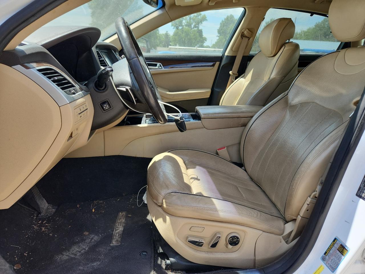 2015 Hyundai Genesis 3.8L - Фото 7