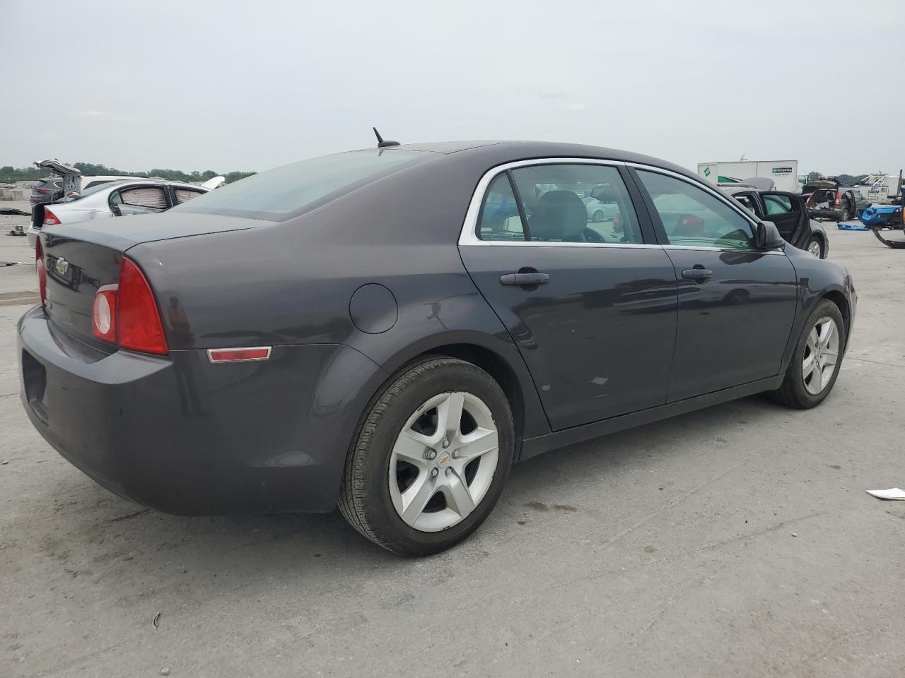 2011 Chevrolet Malibu Ls - Фото 3