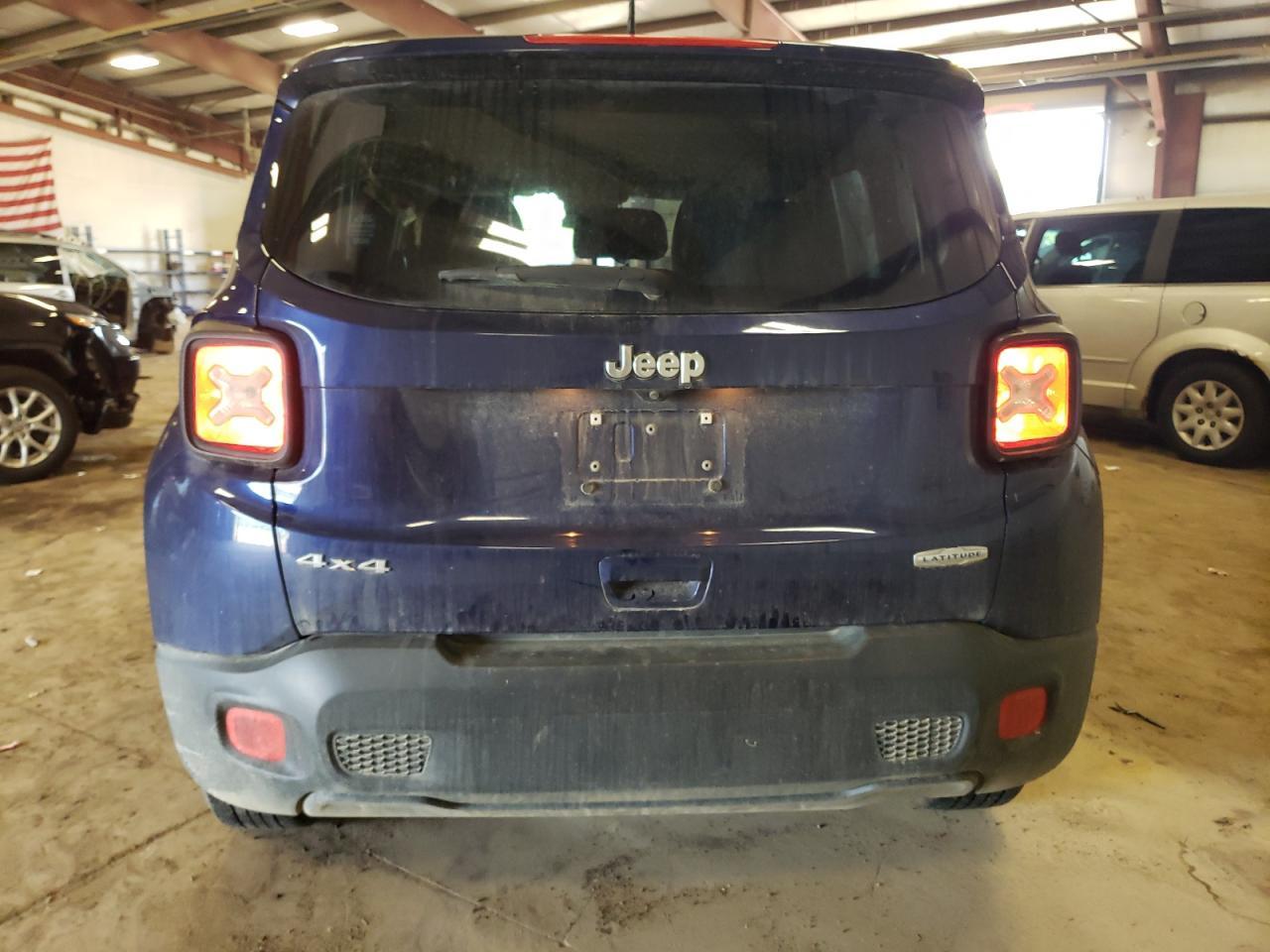 2018 Jeep Renegade Latitude - Image 6