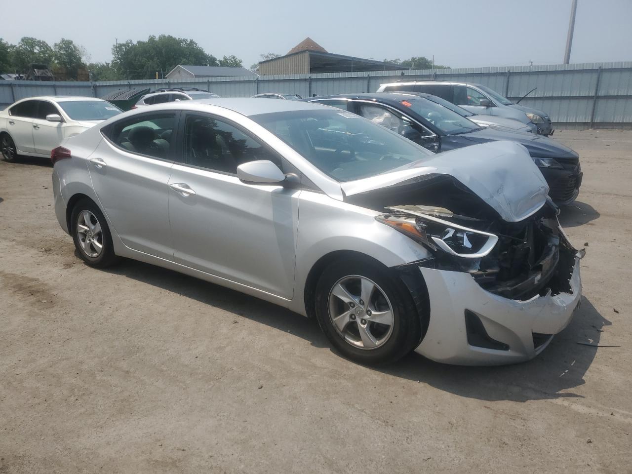 2015 Hyundai Elantra Se - Image 4
