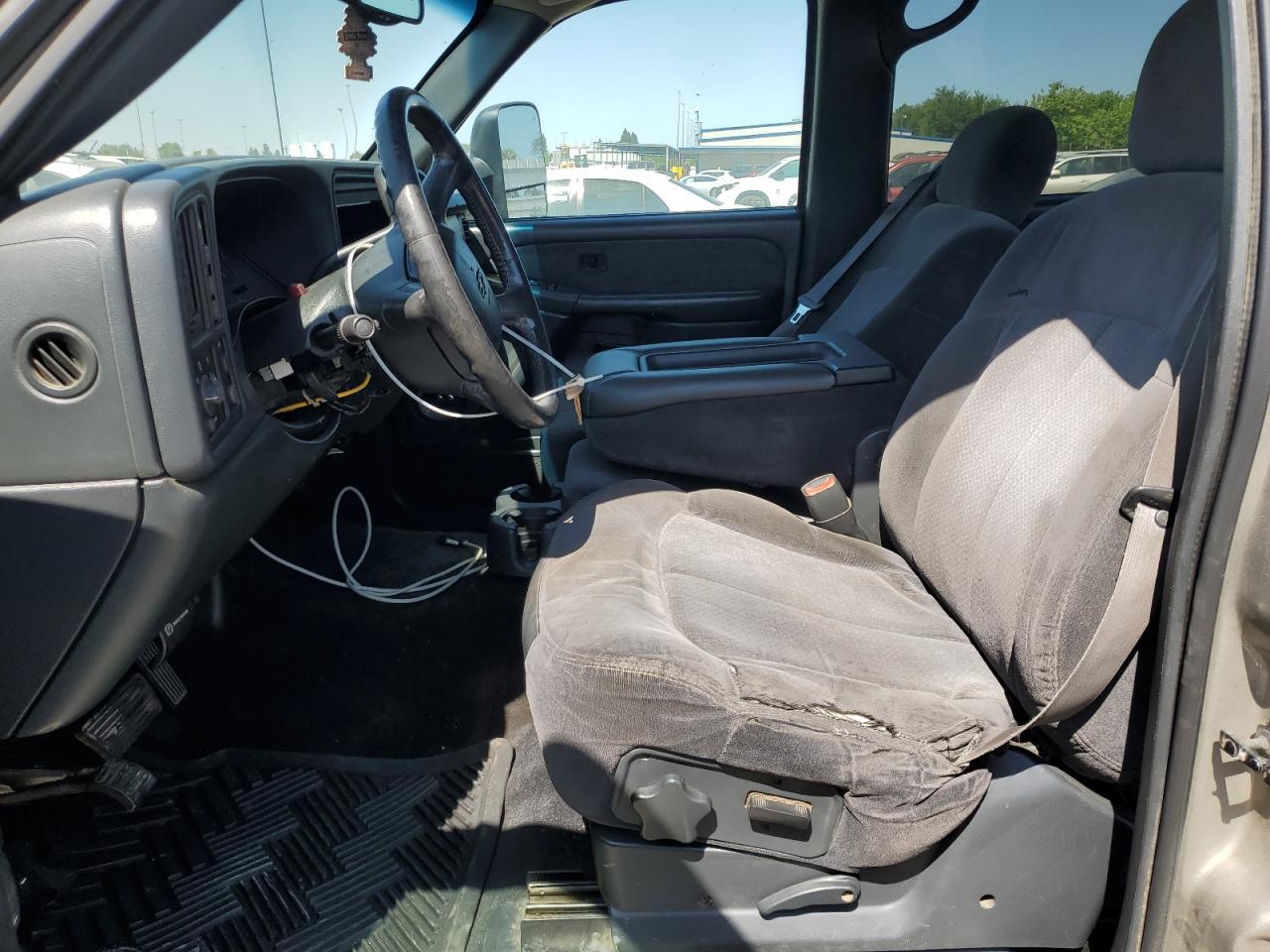 2001 Chevrolet Silverado K2500 Heavy Duty - Image 7