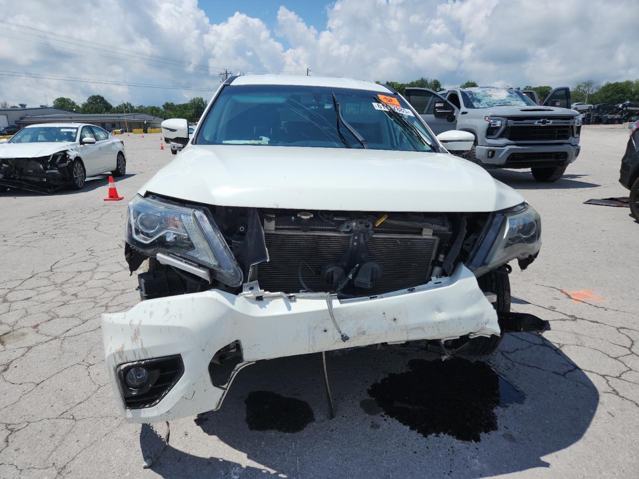 2017 Nissan Pathfinder S - Фото 5