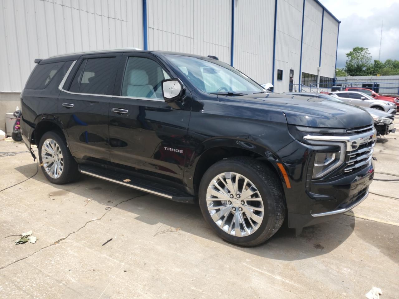 2025 Chevrolet Tahoe K1500 Premier - Фото 4