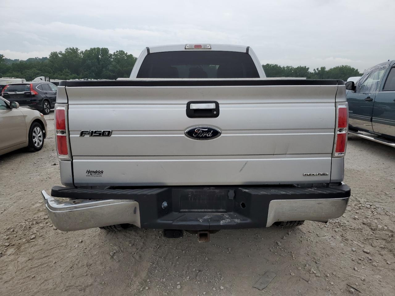 2011 Ford F150 Super Cab - Фото 6