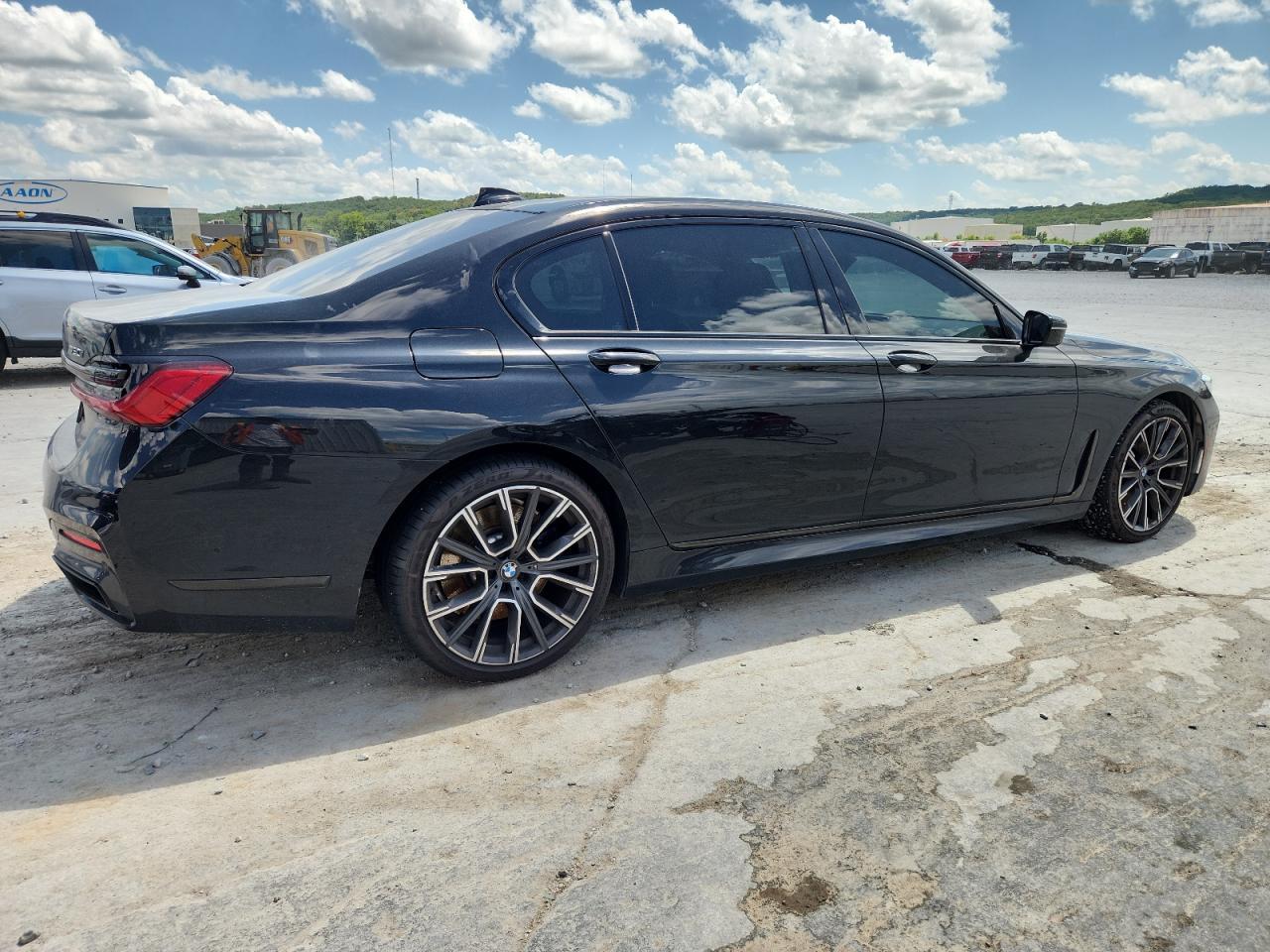 2020 BMW 750 Xi - Фото 3
