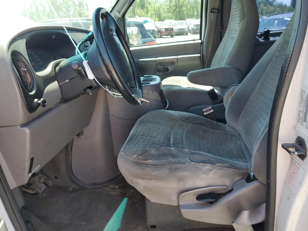 2001 Ford Econoline E350 Super Duty Wagon - Фото 7