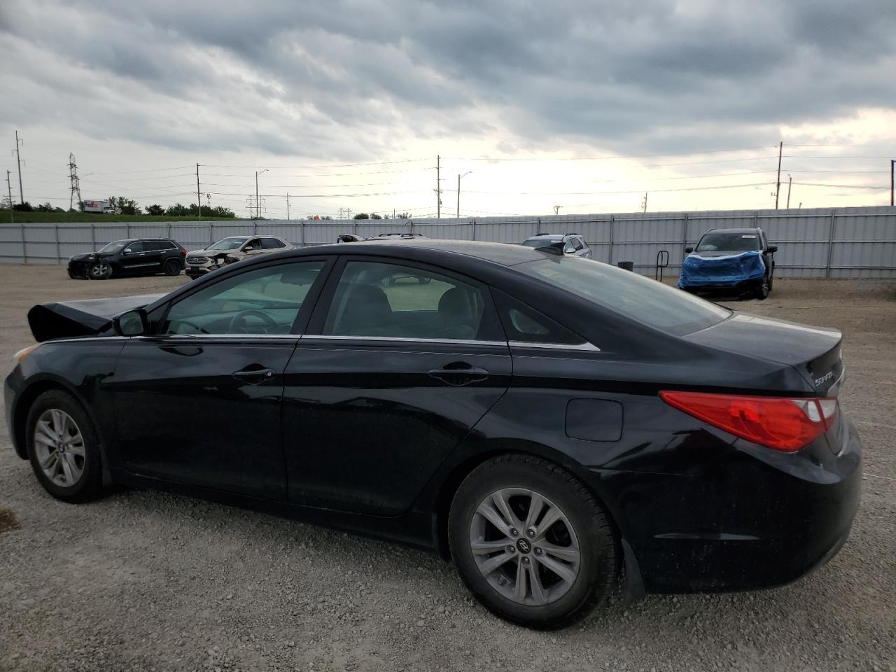 2012 Hyundai Sonata Gls - Image 2