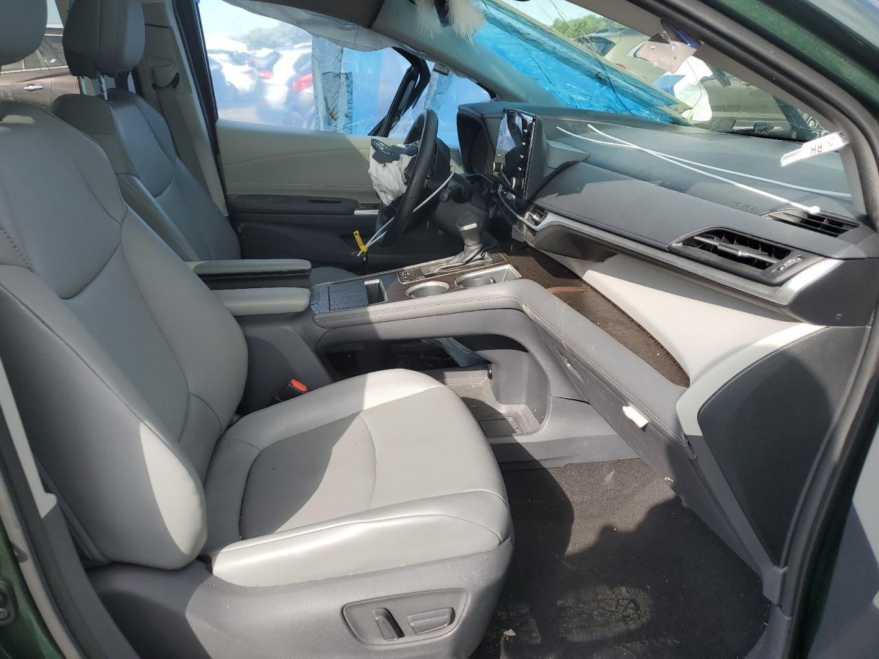 2021 Toyota Sienna Xle - Фото 7
