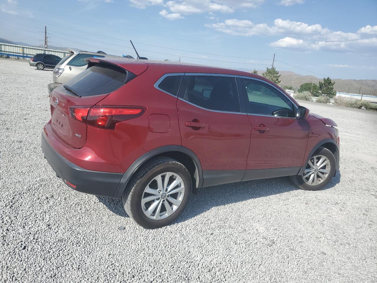 2019 Nissan Rogue Sport S - Фото 3