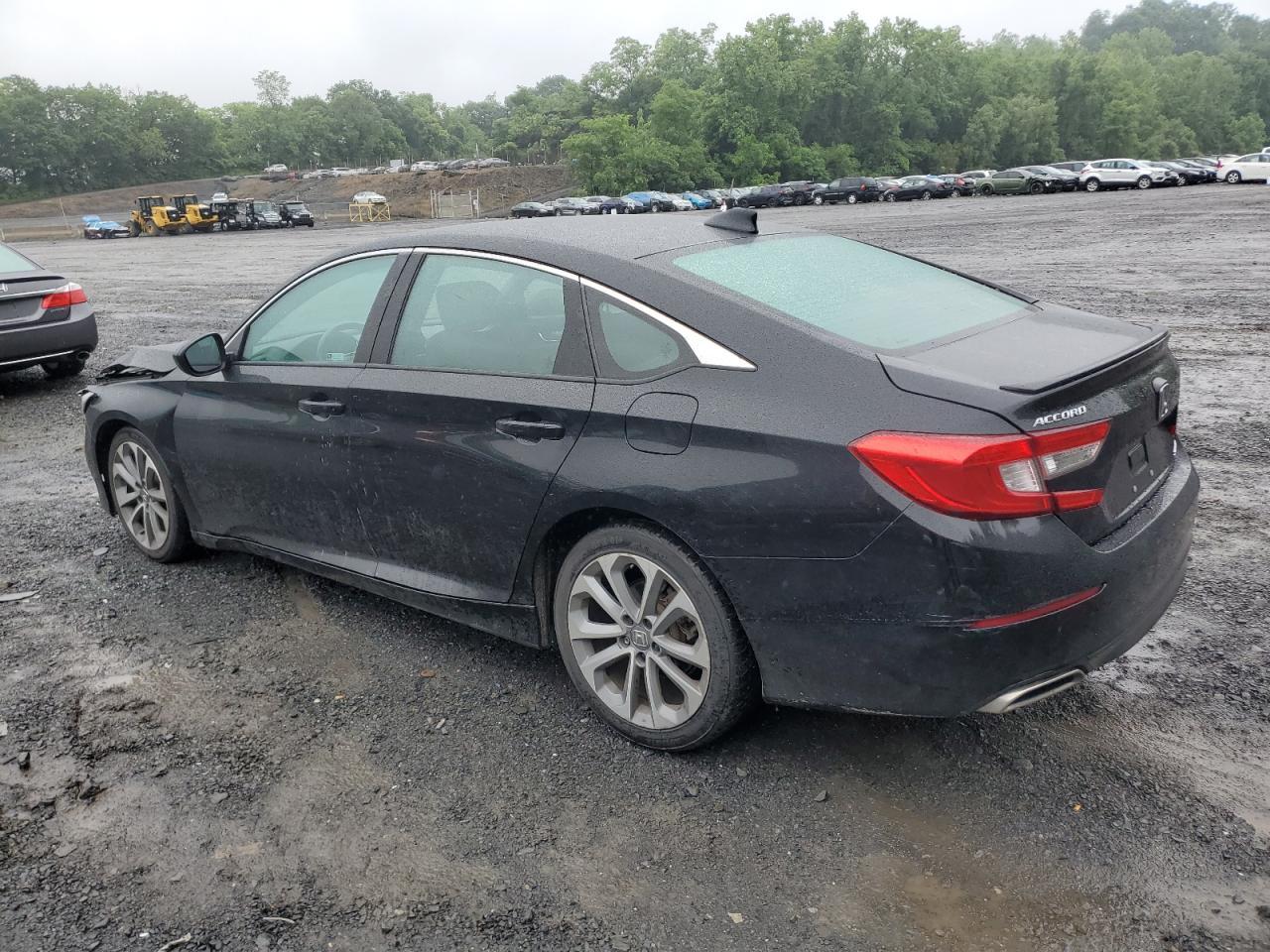 2020 Honda Accord Sport - Image 2
