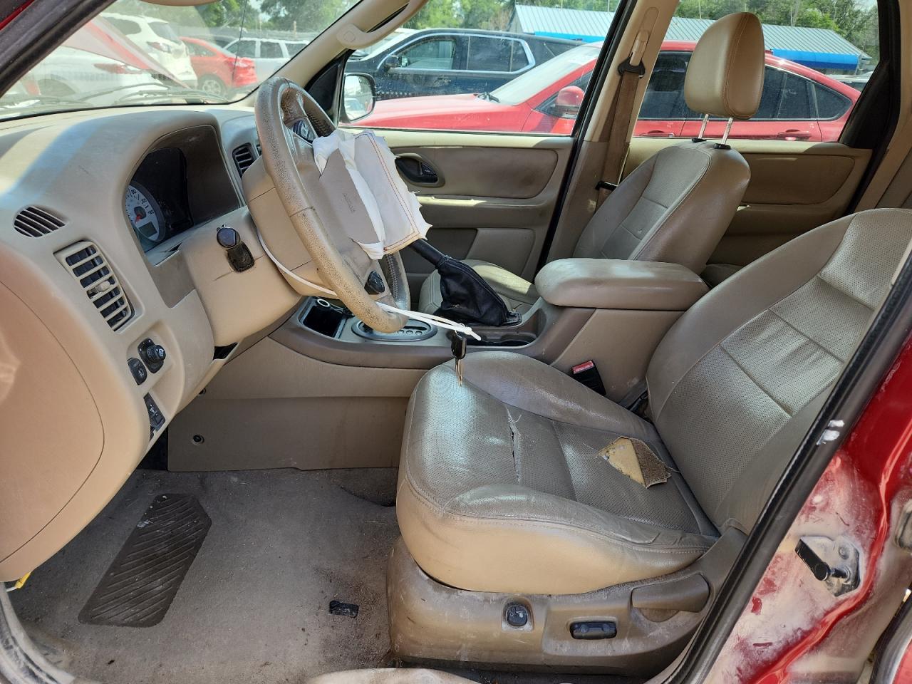 2005 Ford Escape Limited - Image 7