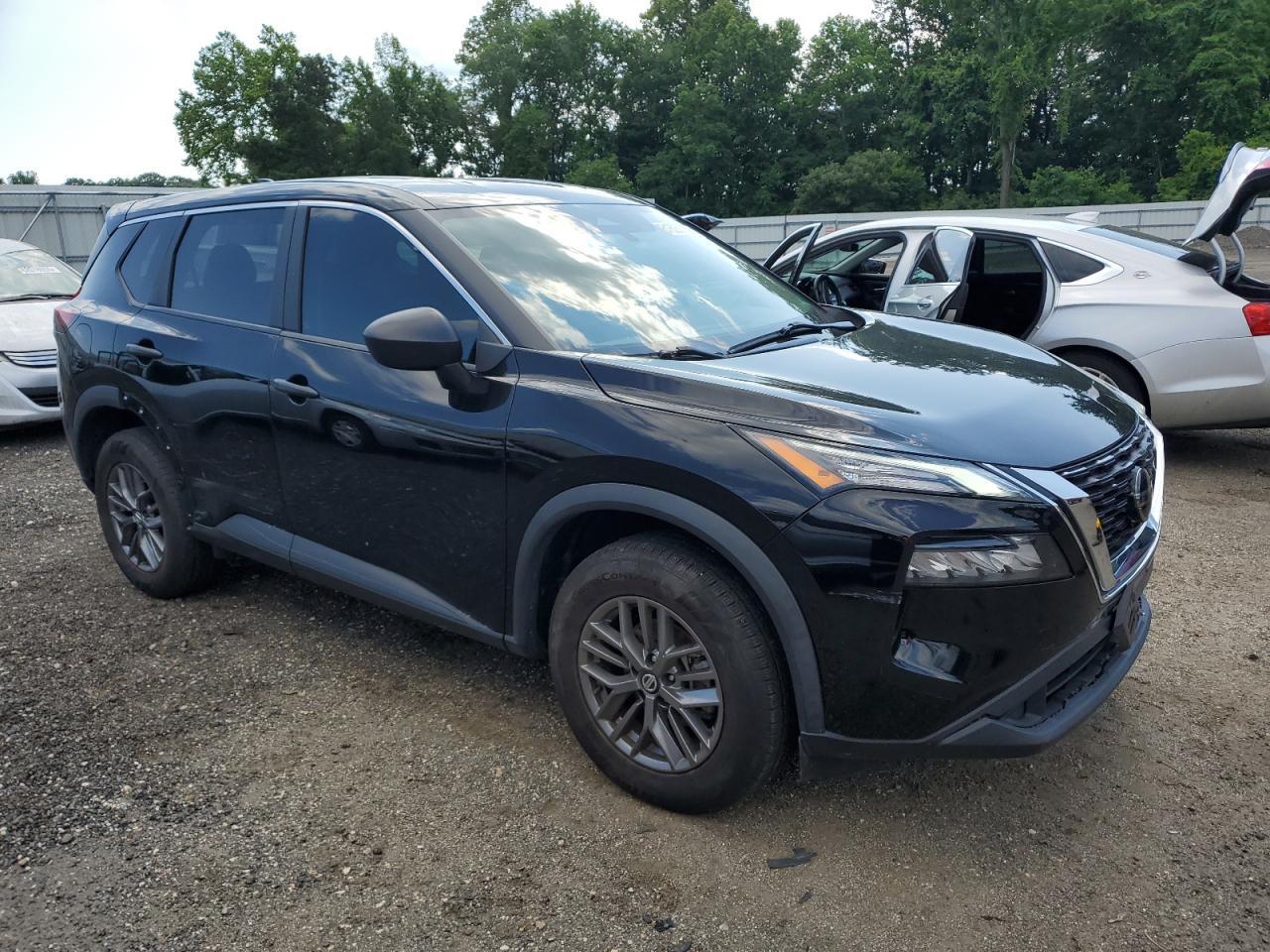 2021 Nissan Rogue S - Фото 4