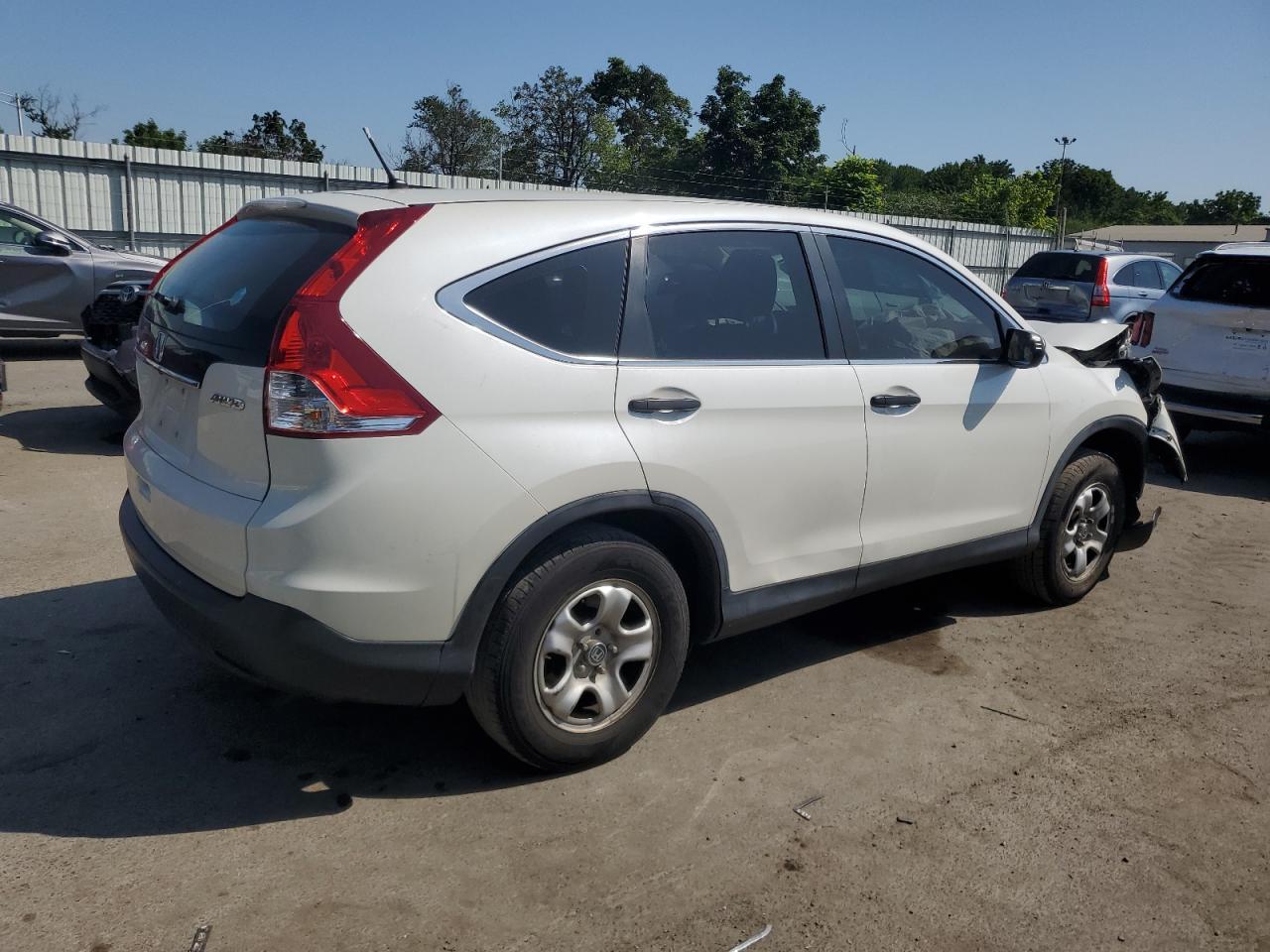 2014 Honda Cr-V Lx - Image 3