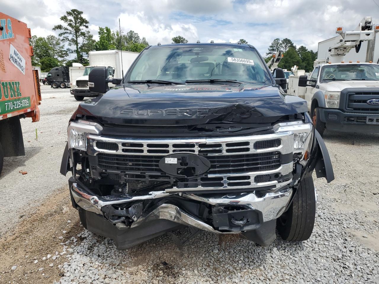 2024 Ford F450 Super Duty - Фото 5