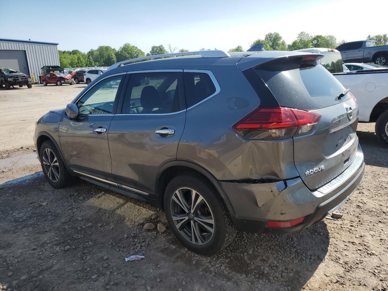 2017 Nissan Rogue S - Фото 2