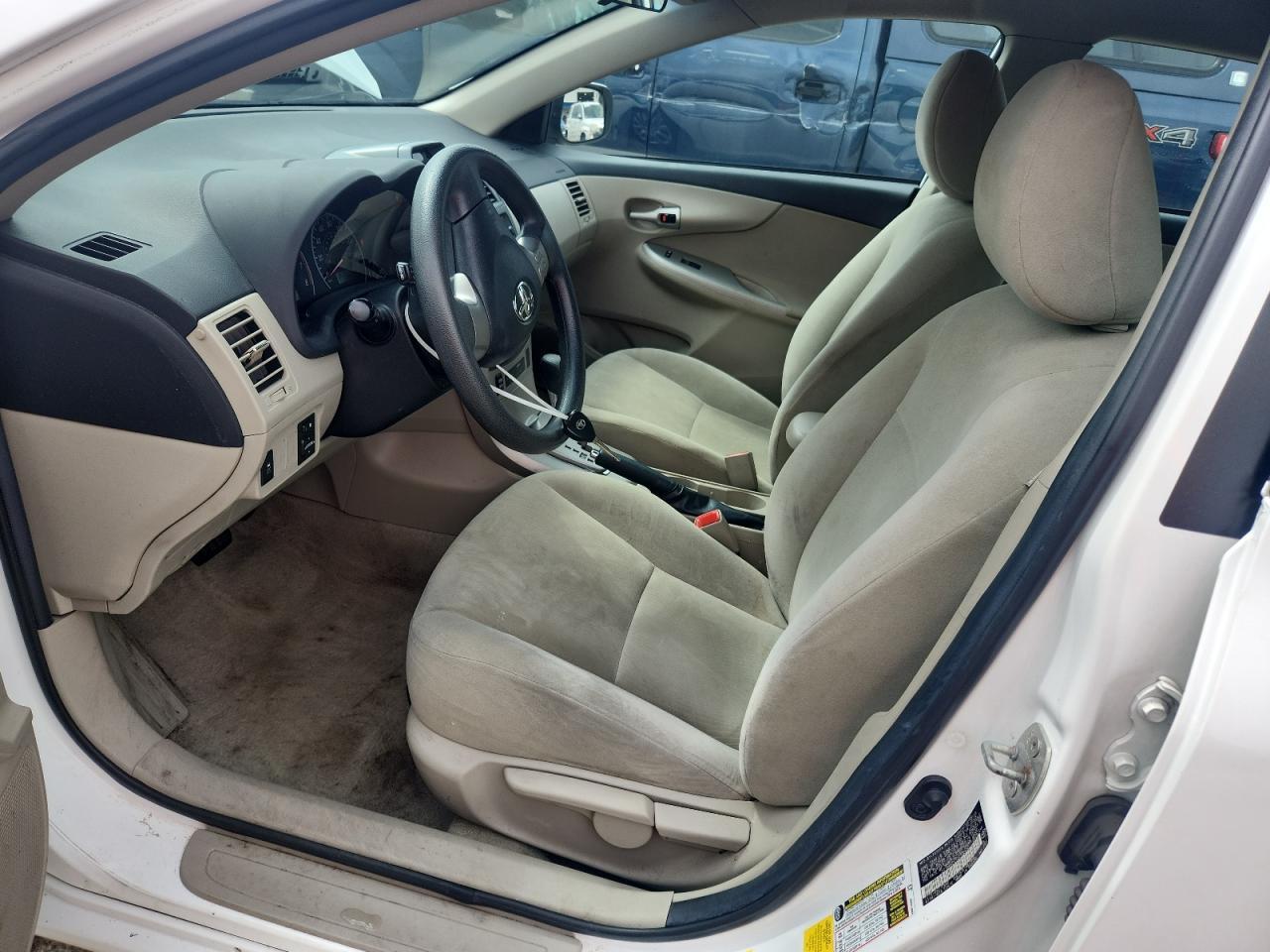 2013 Toyota Corolla Base - Фото 7