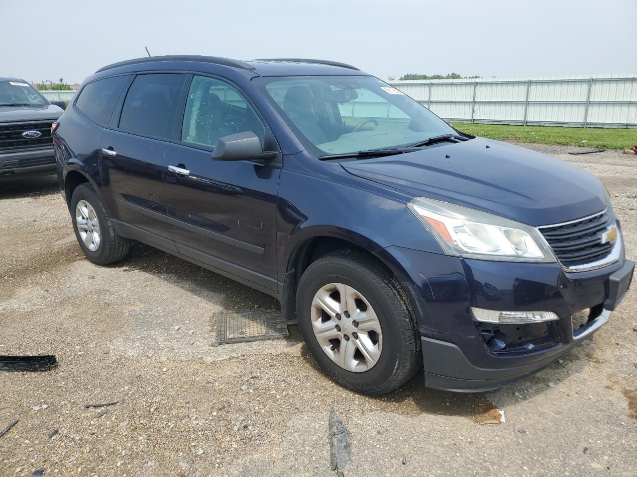2015 Chevrolet Traverse Ls - Image 4