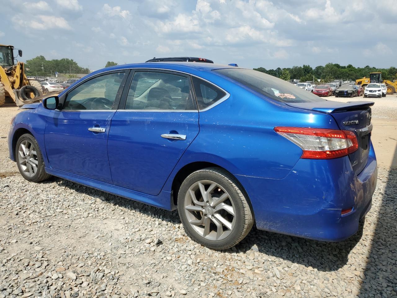 2013 Nissan Sentra S - Фото 2