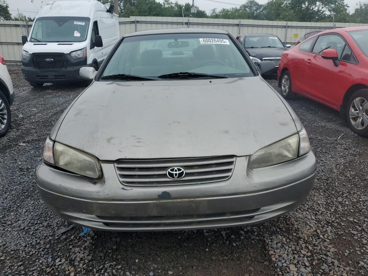 1999 Toyota Camry Ce - Фото 5