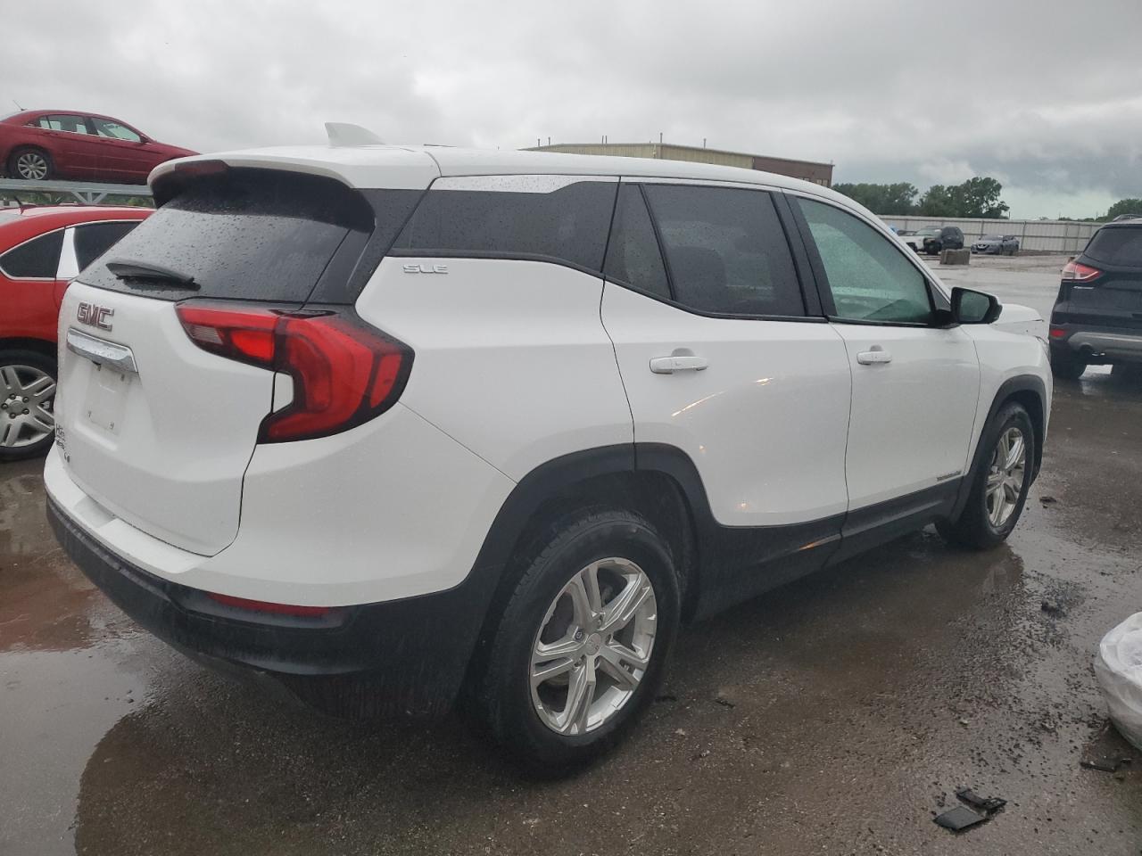 2020 GMC Terrain Sle - Image 3