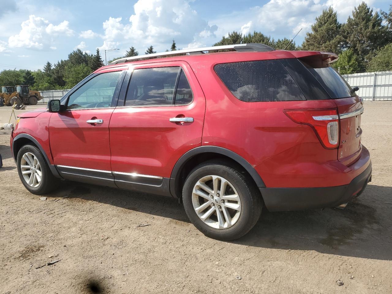 2012 Ford Explorer Xlt - Image 2