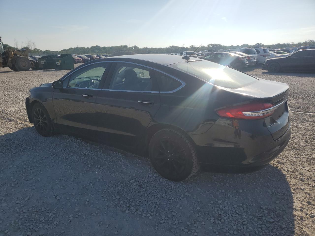 2017 Ford Fusion Se - Image 2