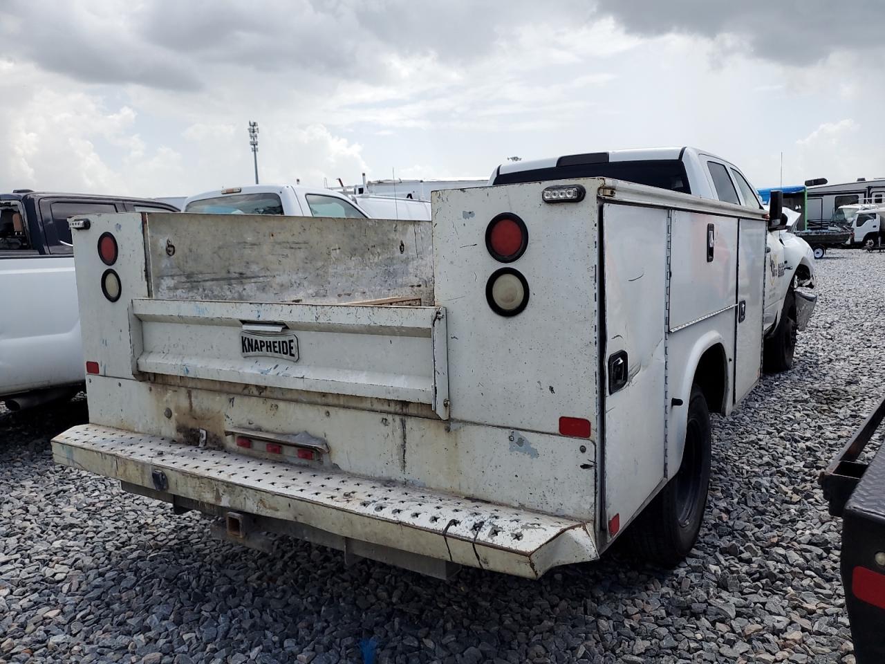 2017 Ram 3500 - Image 4