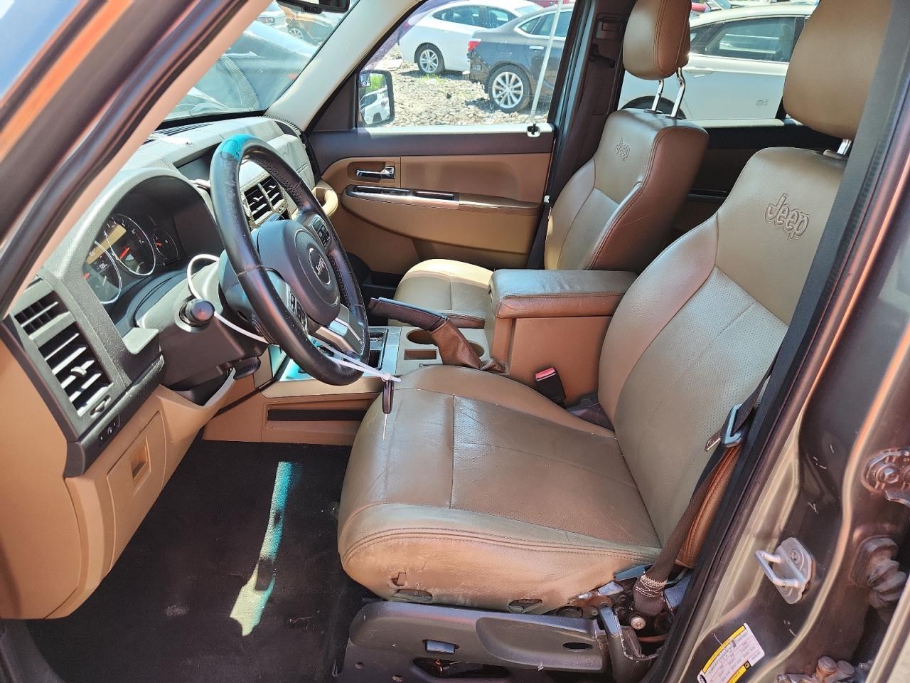2012 Jeep Liberty Limited - Image 7
