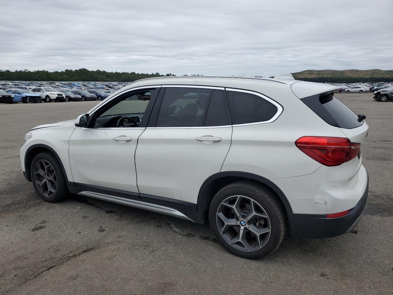 2018 BMW X1 xDrive28I - Фото 2